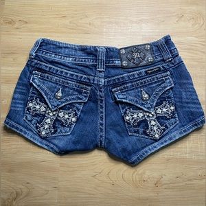 Miss Me Denim Shorts size 25